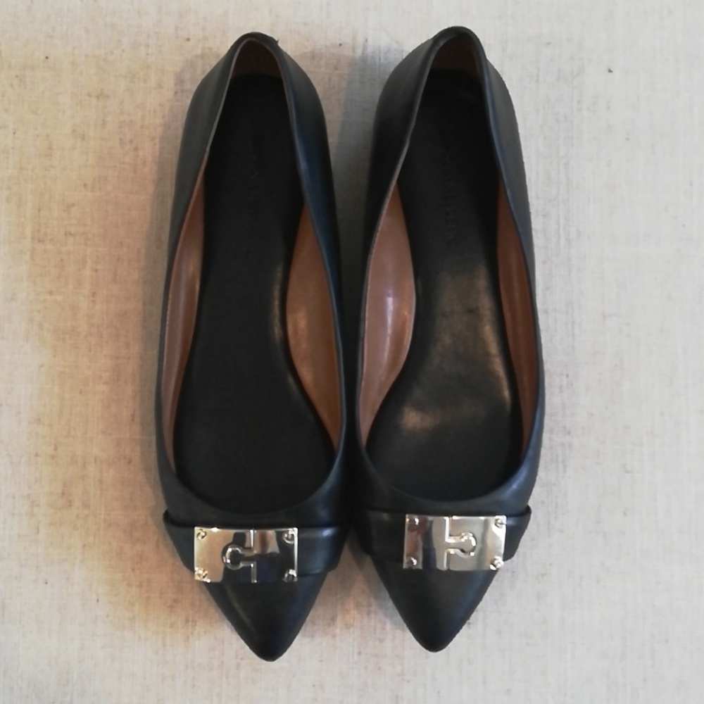 Banana Republic black leather flats (Sz 7)
